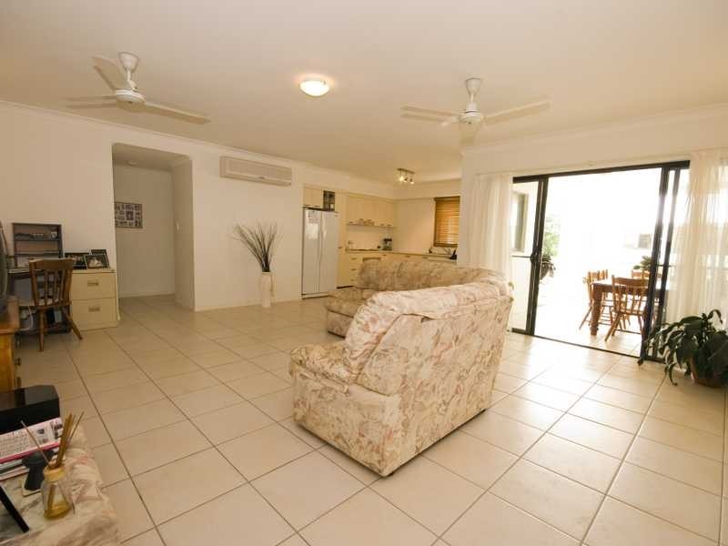 Unit 10/44 Pease Street, Cairns QLD 4870