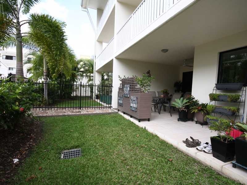 13/44 Pease Street, Cairns QLD 4870