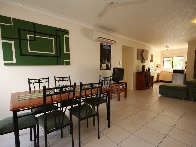 13/44 Pease Street, Cairns QLD 4870