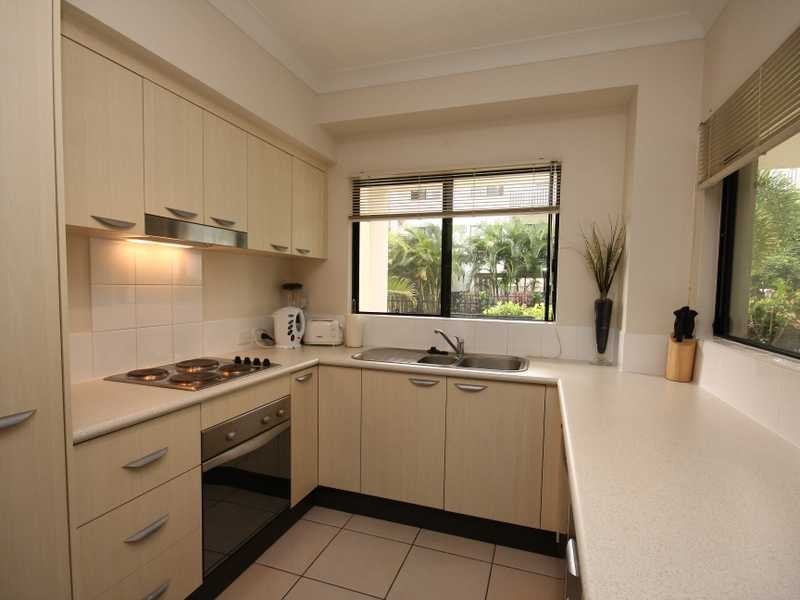 13/44 Pease Street, Cairns QLD 4870