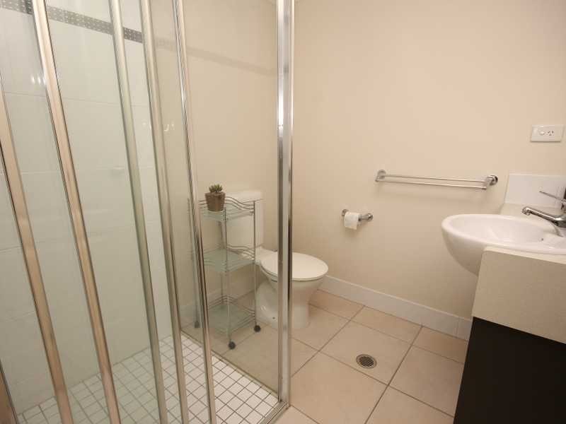 13/44 Pease Street, Cairns QLD 4870