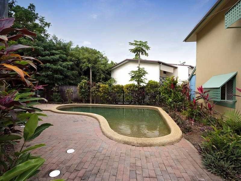 6/10 Brown Street, Woree QLD 4868