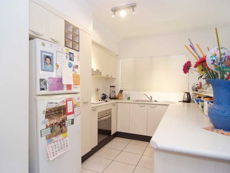 24/44 Pease Street, Cairns QLD 4870