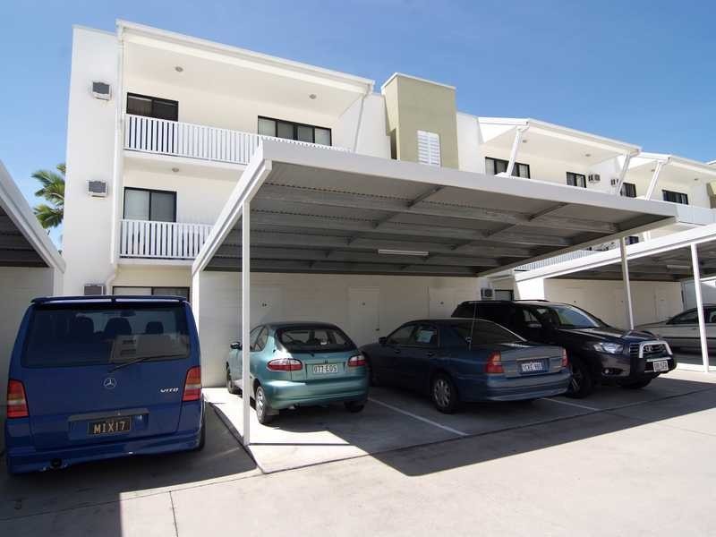 24/44 Pease Street, Cairns QLD 4870