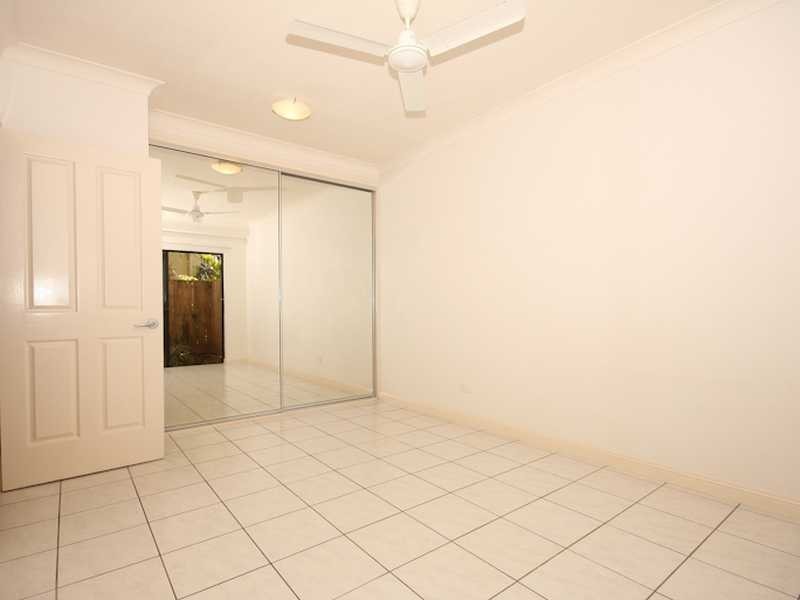 2/29 Sims Esplanade, Yorkeys Knob QLD 4878