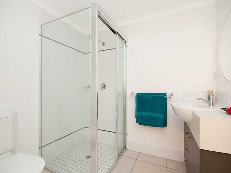 33/44 Pease Street, Cairns QLD 4870