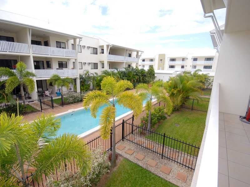 15/44 Pease Street, Cairns QLD 4870