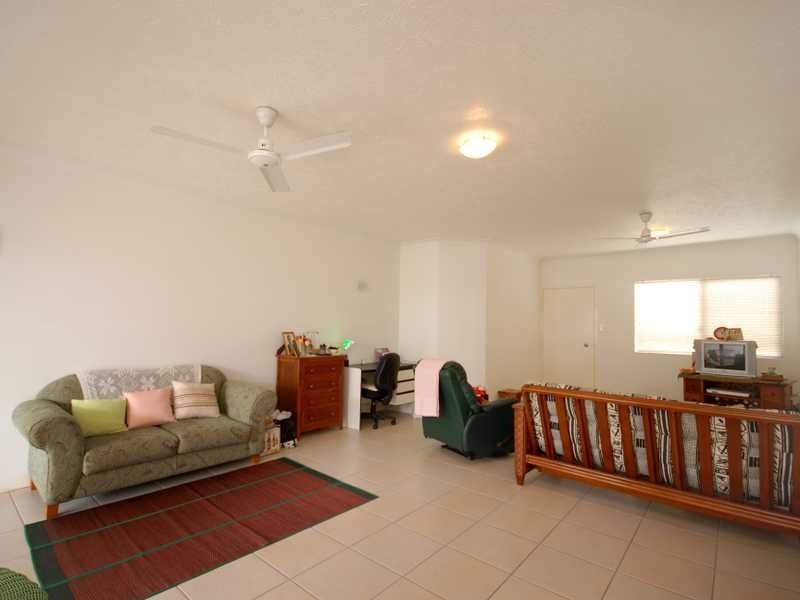 15/44 Pease Street, Cairns QLD 4870