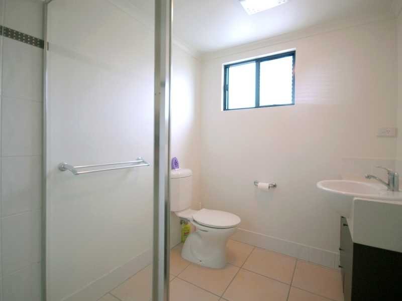 15/44 Pease Street, Cairns QLD 4870