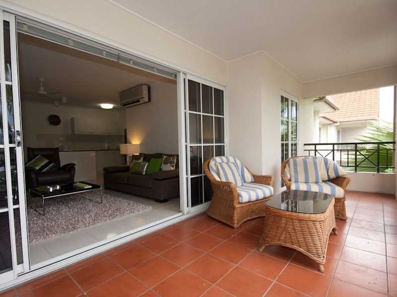 42/327 Lake Street, Cairns North QLD 4870