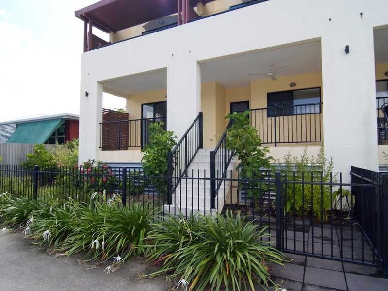 2/6 James Street, Cairns North QLD 4870