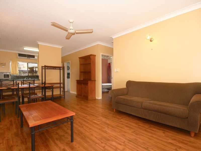 6/342 Mccoombe Street, Mooroobool QLD 4870