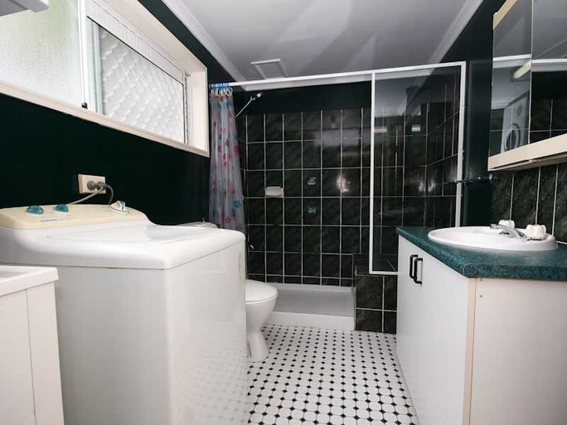 6/342 Mccoombe Street, Mooroobool QLD 4870