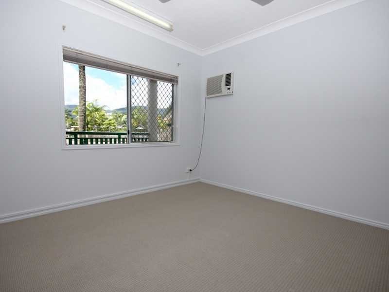 5/342 McCoombe Street, Mooroobool QLD 4870