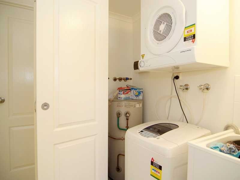 8/44 Pease Street, Cairns QLD 4870