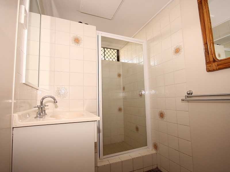 4/18 Jensen Street, Manoora QLD 4870