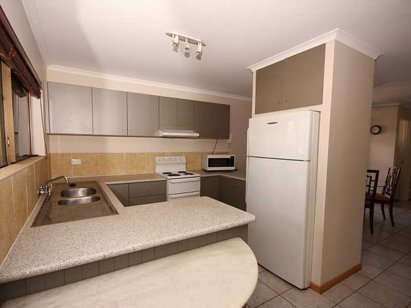 4/18 Jensen Street, Manoora QLD 4870