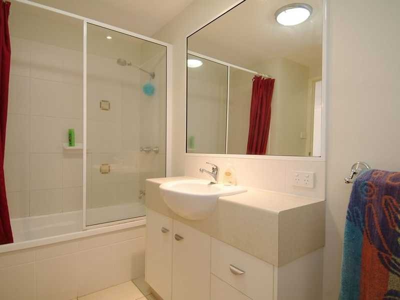 3/18 Smith Street, Cairns North QLD 4870