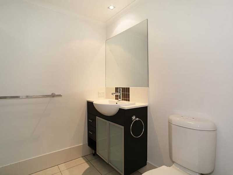 704/23 Mcleod Street, Cairns City QLD 4870