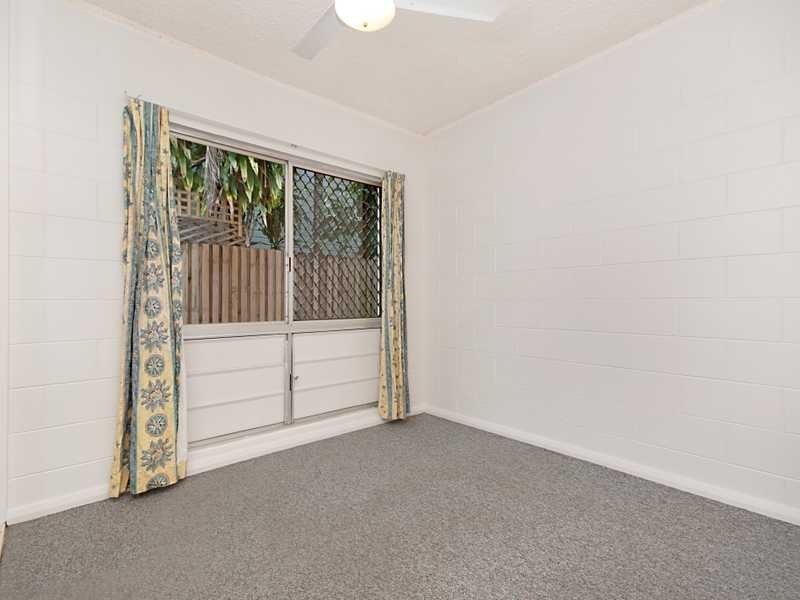 1/281 Lake Street, Cairns North QLD 4870