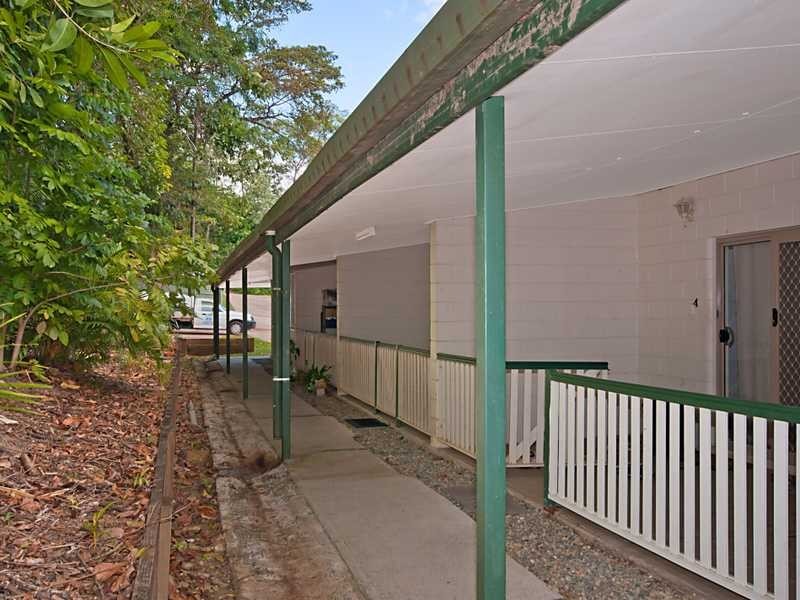 4/80 Old Smithfield Road, Freshwater QLD 4870