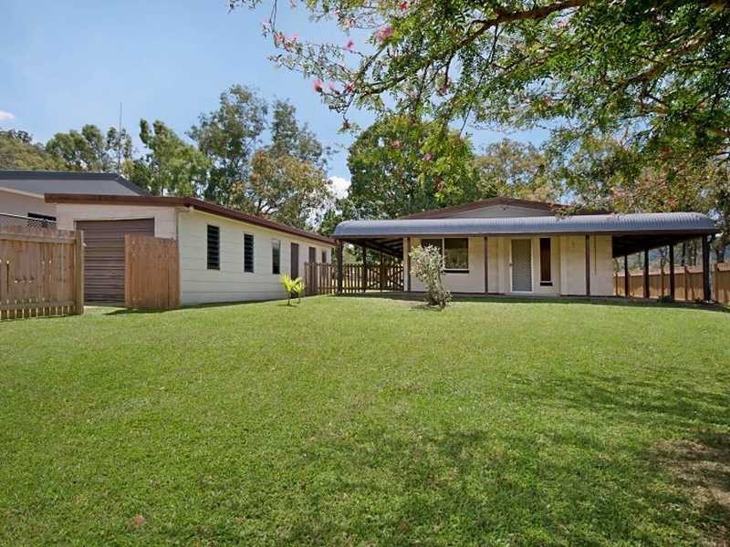 10 Bott Street, Whitfield QLD 4870