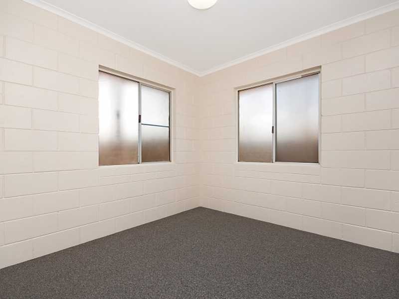 1/131 Aumuller Street (Cnr Morehead Street), Bungalow QLD 4870
