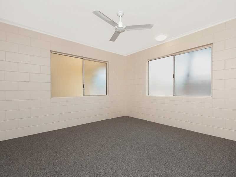 1/131 Aumuller Street (Cnr Morehead Street), Bungalow QLD 4870