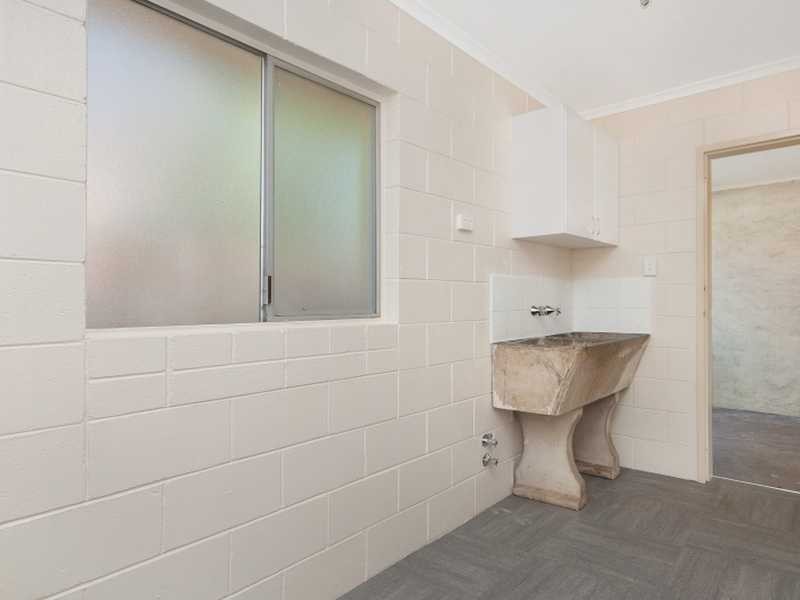 1/131 Aumuller Street (Cnr Morehead Street), Bungalow QLD 4870