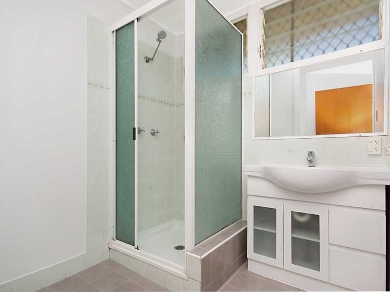 1/194 Mccoombe Street, Bungalow QLD 4870