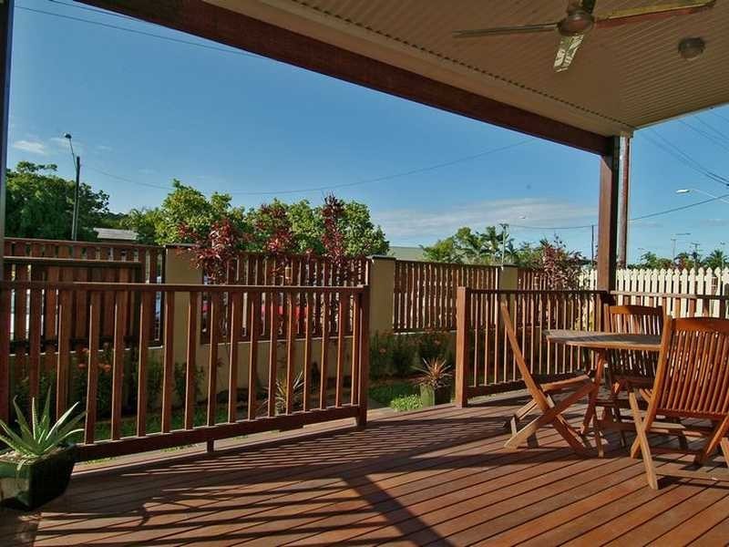 1/378 Mcleod Street (Cnr Arthur Street), Cairns North QLD 4870