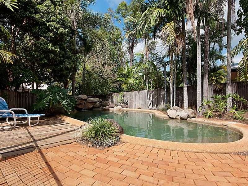 12 Adam Drive, Brinsmead QLD 4870