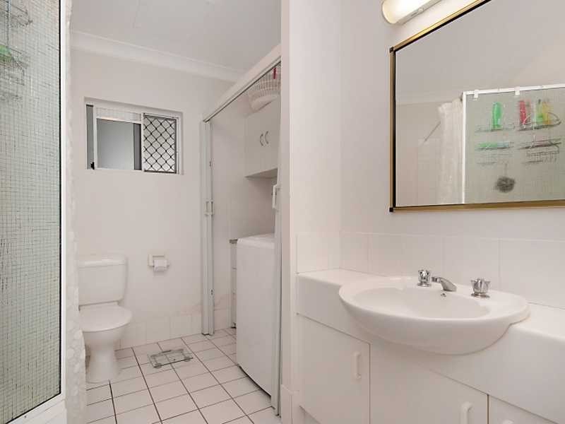 13/17B Upward Street, Cairns City QLD 4870