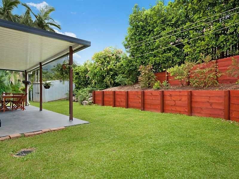 3 Coleus Court, Mooroobool QLD 4870