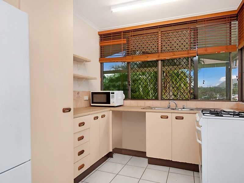 3 Coleus Court, Mooroobool QLD 4870