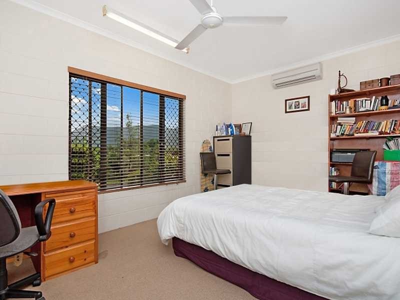 3 Coleus Court, Mooroobool QLD 4870