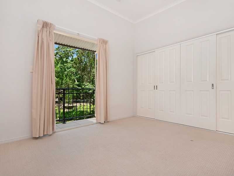 12/15 Thomas Street, Cairns North QLD 4870