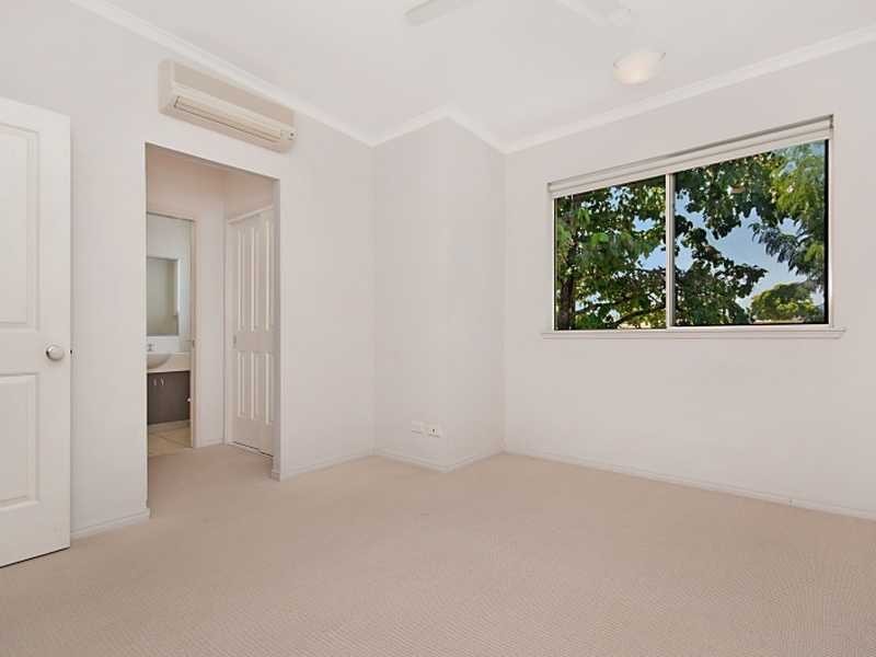 12/15 Thomas Street, Cairns North QLD 4870