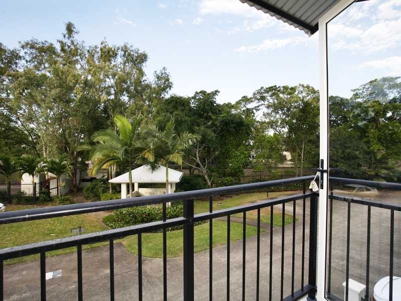 12/15 Thomas Street, Cairns North QLD 4870
