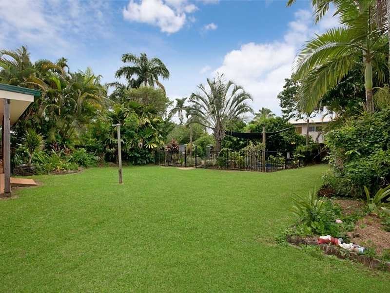 21 Garland Close, Kanimbla QLD 4870