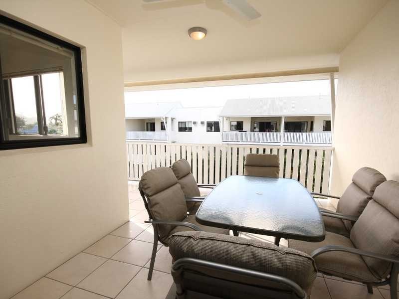 18/44 Pease Street, Cairns QLD 4870