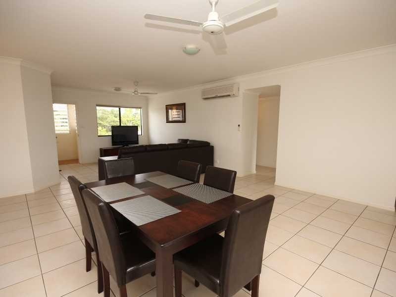 18/44 Pease Street, Cairns QLD 4870