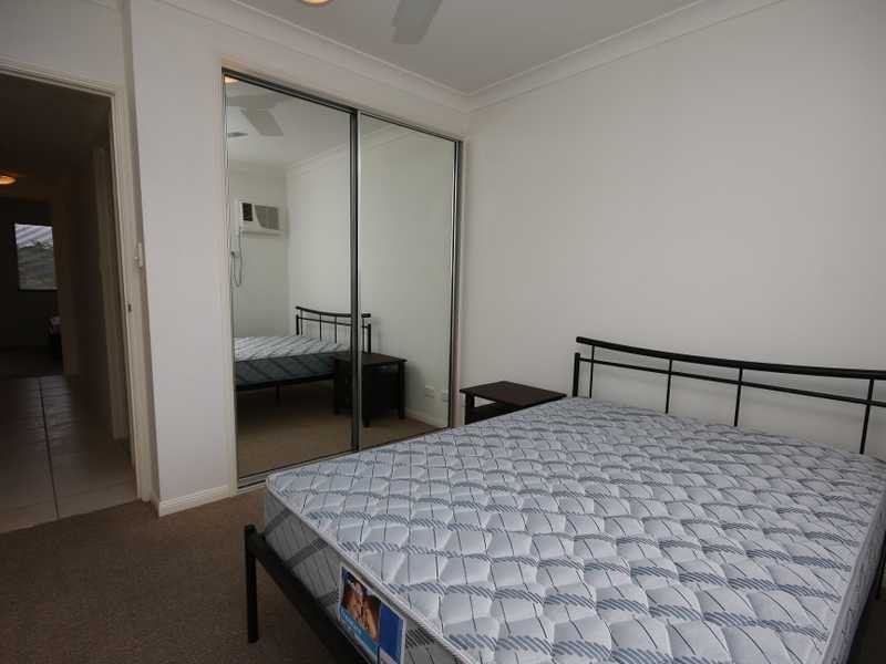 18/44 Pease Street, Cairns QLD 4870