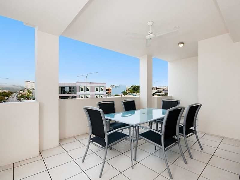 6/79 Spence Street, Cairns City QLD 4870