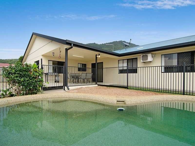 30 Nell Close, Kanimbla QLD 4870