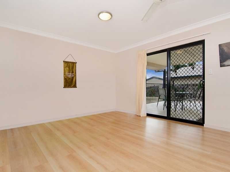 30 Nell Close, Kanimbla QLD 4870