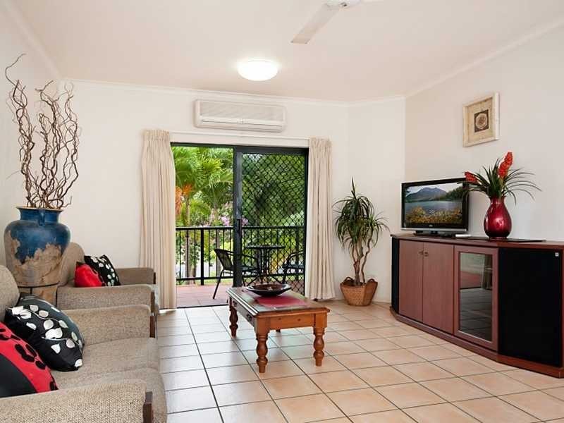 7/367 Mcleod Street, Cairns North QLD 4870