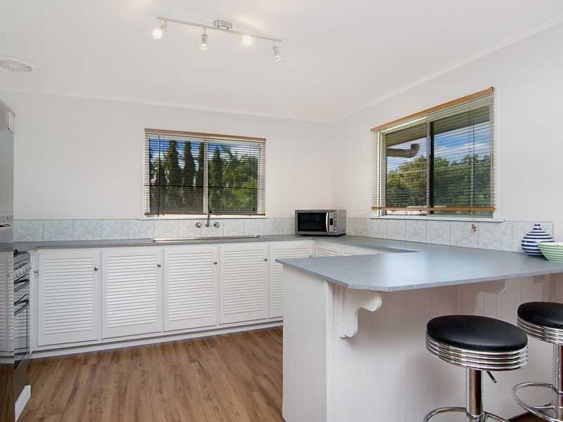 100 Machan Street, Machans Beach QLD 4878