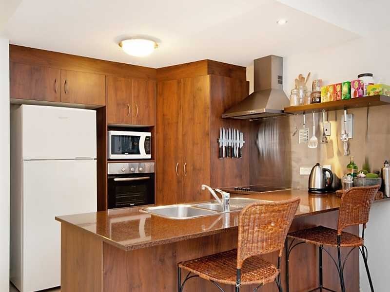 16/351 Lake Street, Cairns North QLD 4870