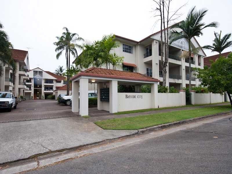 36/327 Lake Street, Cairns North QLD 4870